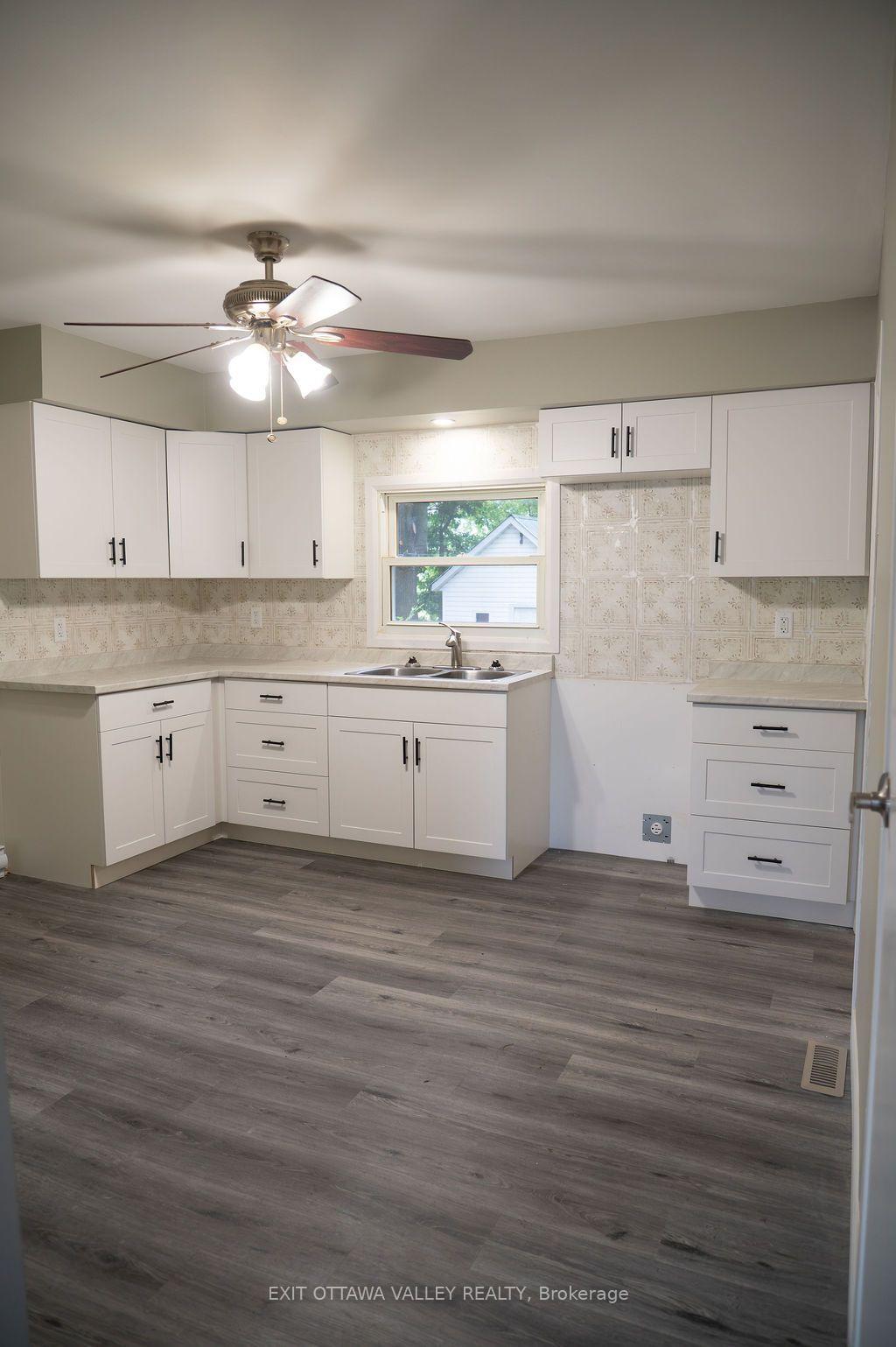 Photo 6 of 400 Boundary Road E, Pembroke, Pembroke — HOMEH