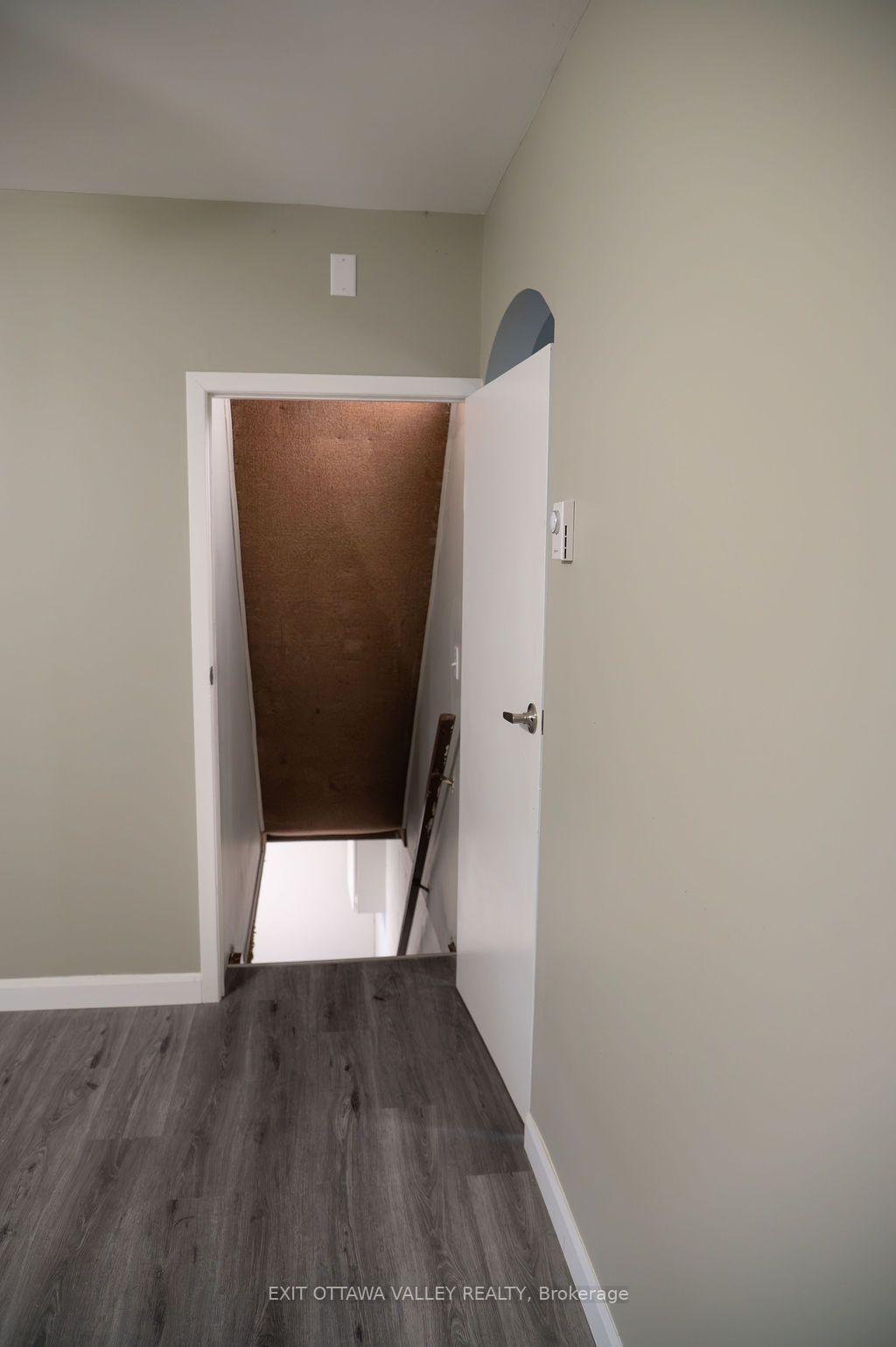 Photo 19 of 400 Boundary Road E, Pembroke, Pembroke — HOMEH