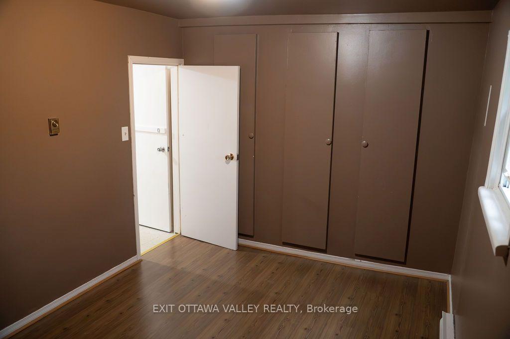 Photo 21 of 400 Boundary Road E, Pembroke, Pembroke — HOMEH