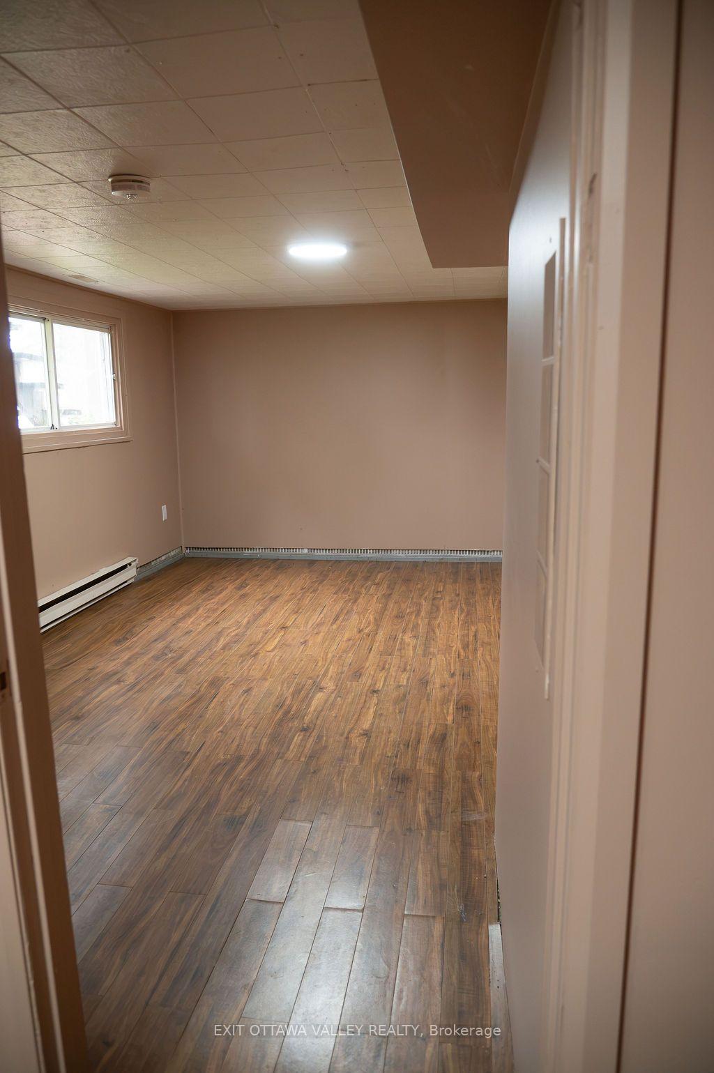 Photo 37 of 400 Boundary Road E, Pembroke, Pembroke — HOMEH