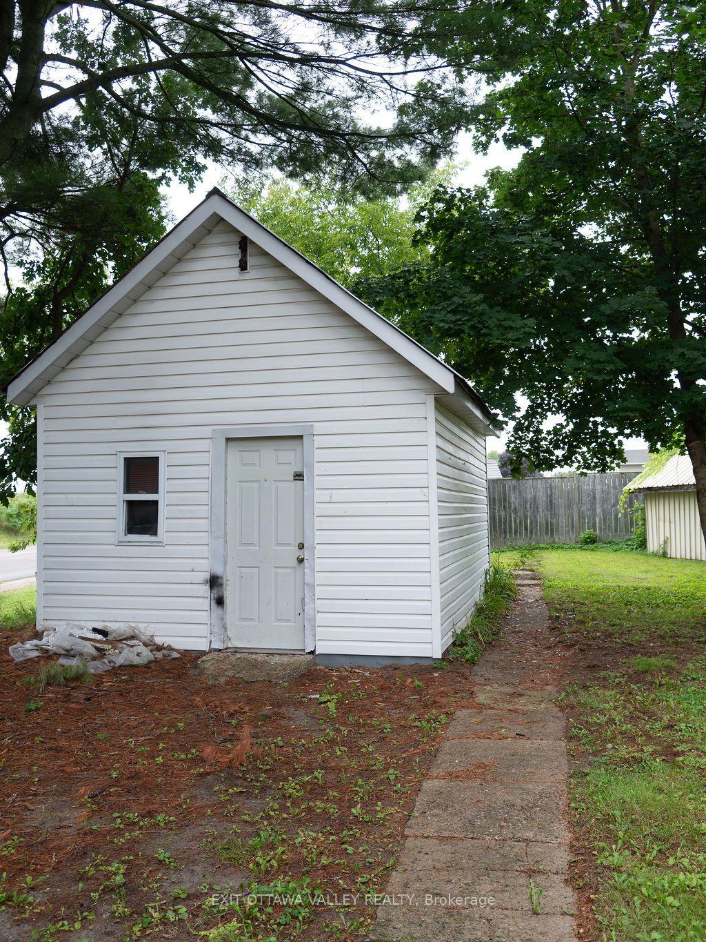 Photo 45 of 400 Boundary Road E, Pembroke, Pembroke — HOMEH