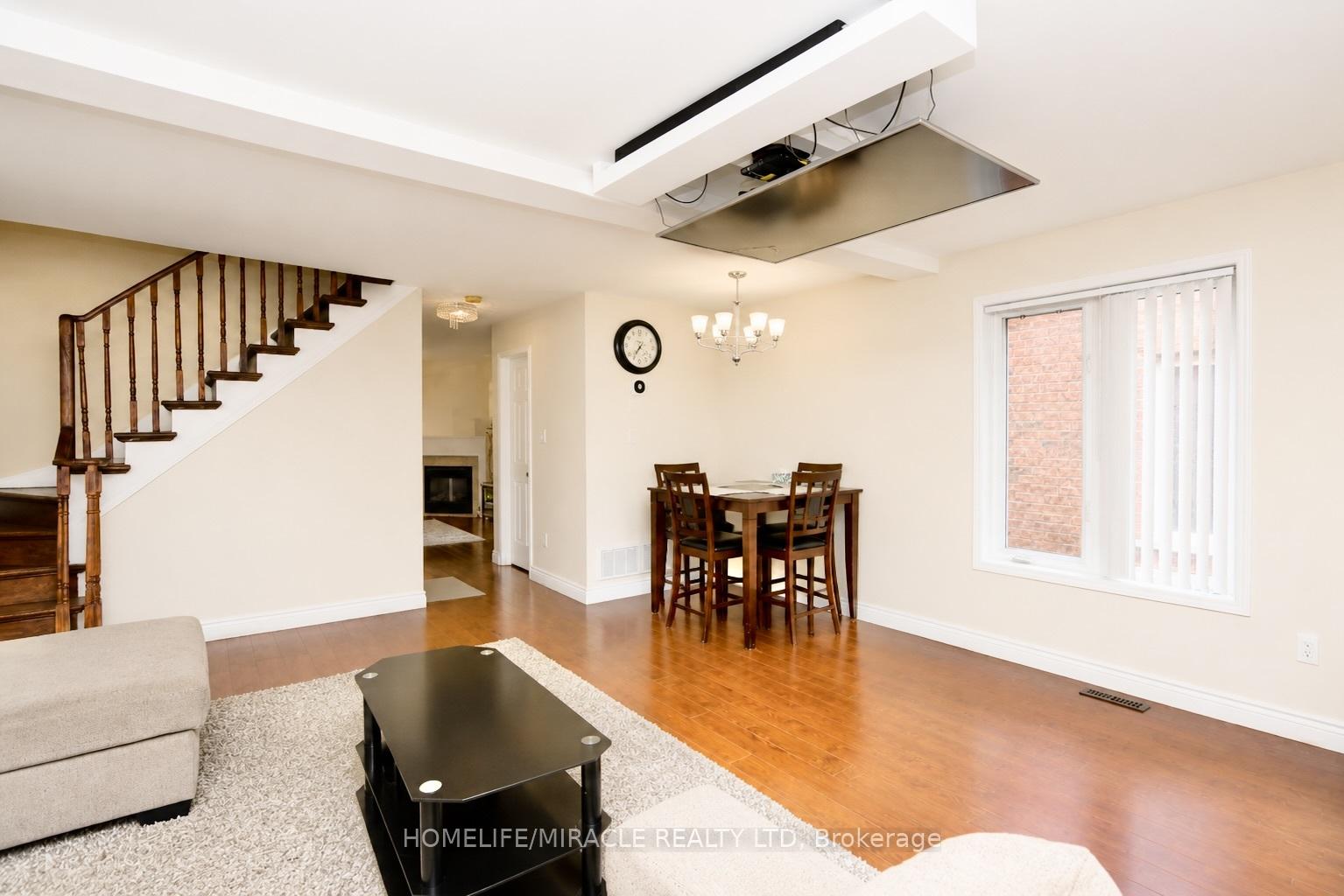 Photo 5 of 43 Caranci Crescent, Brampton, Bram East — HOMEH