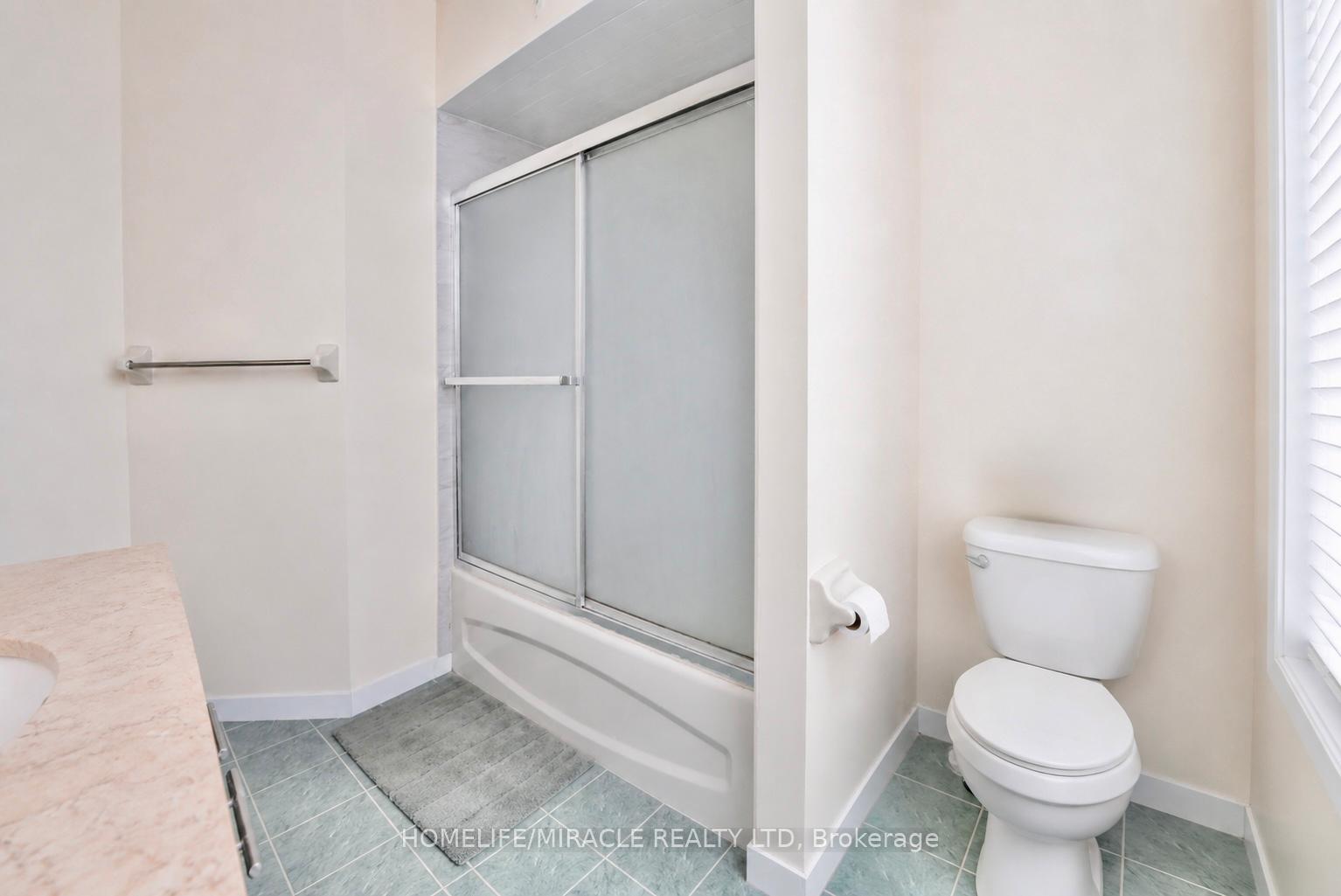 Photo 18 of 43 Caranci Crescent, Brampton, Bram East — HOMEH