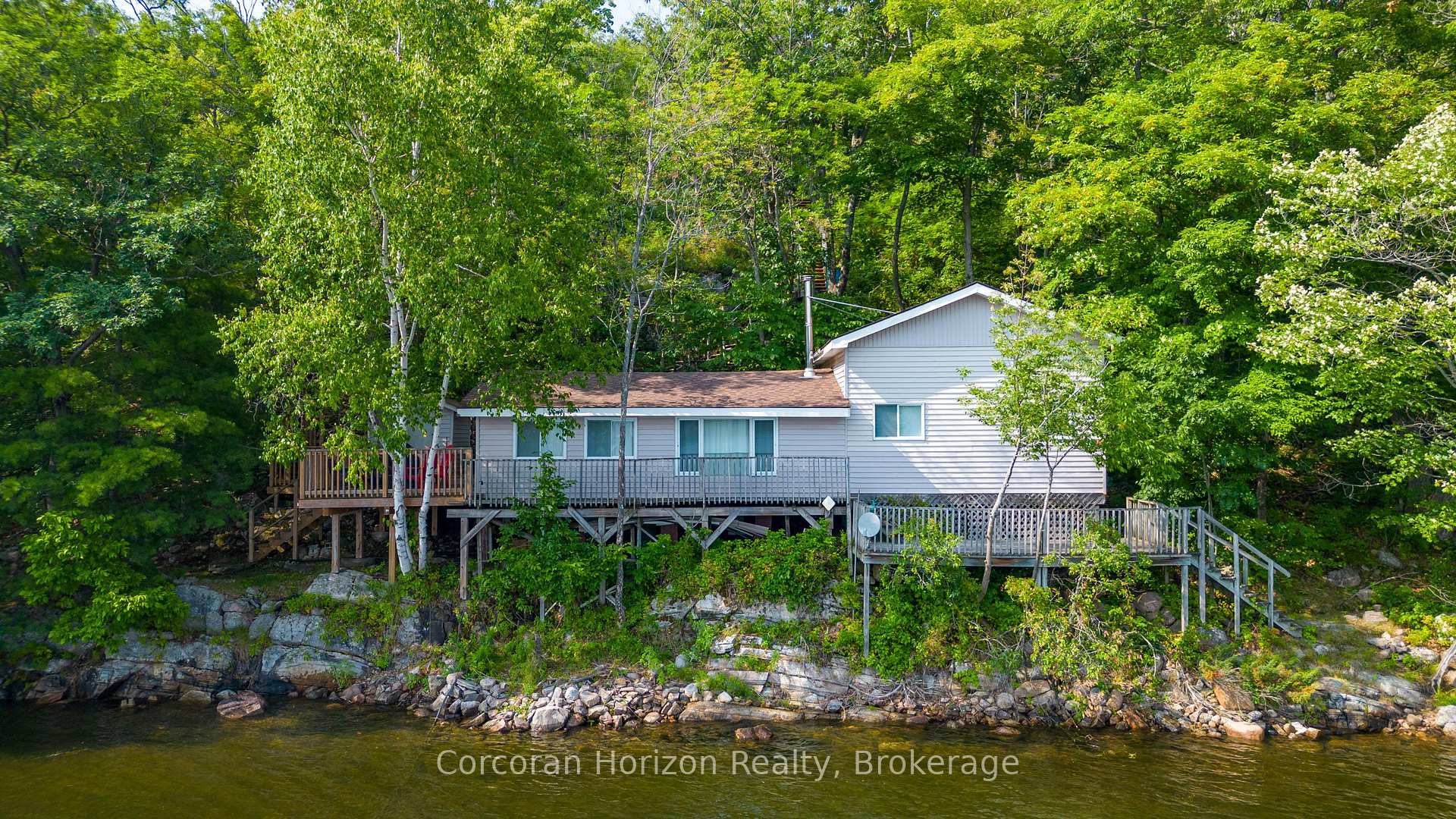 Photo of 959 Harrison Trail