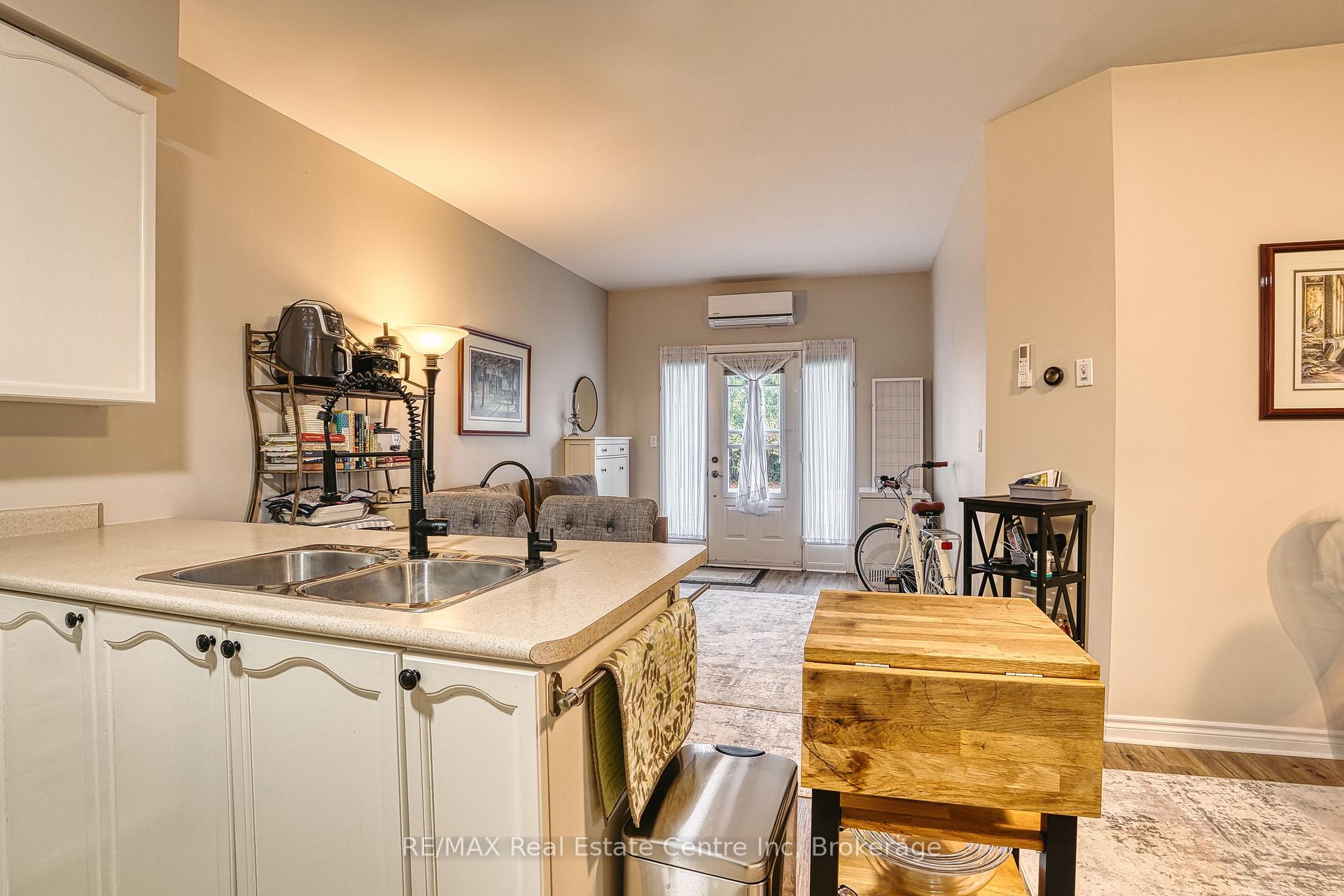 Photo 20 of 760 Woodhill Drive, Centre Wellington, Fergus — HOMEH
