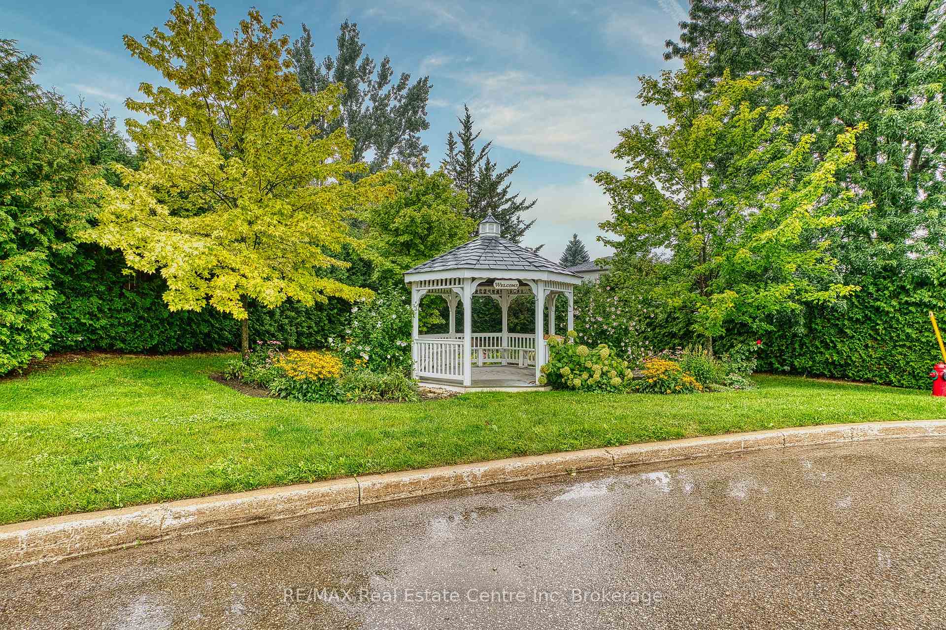Photo 25 of 760 Woodhill Drive, Centre Wellington, Fergus — HOMEH