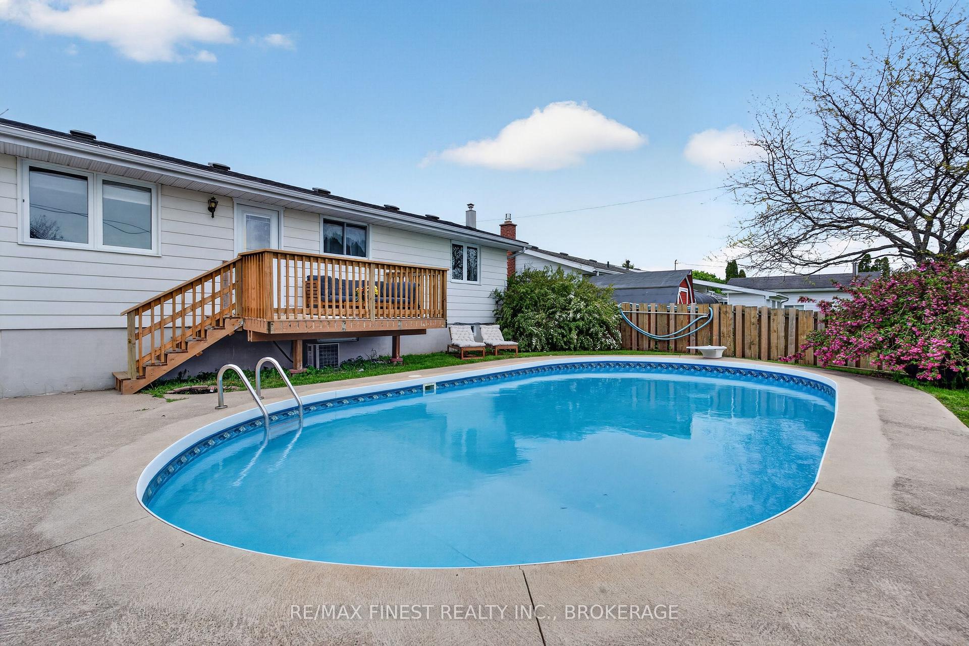 Photo 32 of 14 Chesterfield Drive, Loyalist, Amherstview — HOMEH