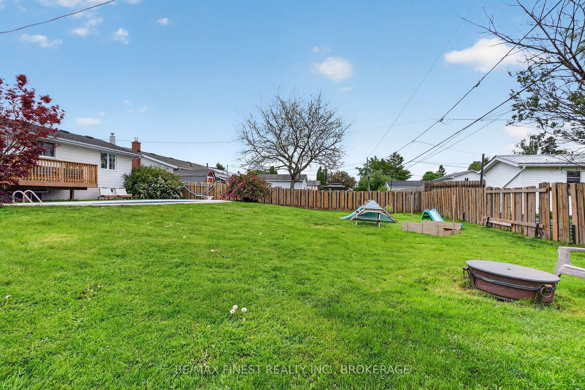 Photo 38 of 14 Chesterfield Drive, Loyalist, Amherstview — HOMEH