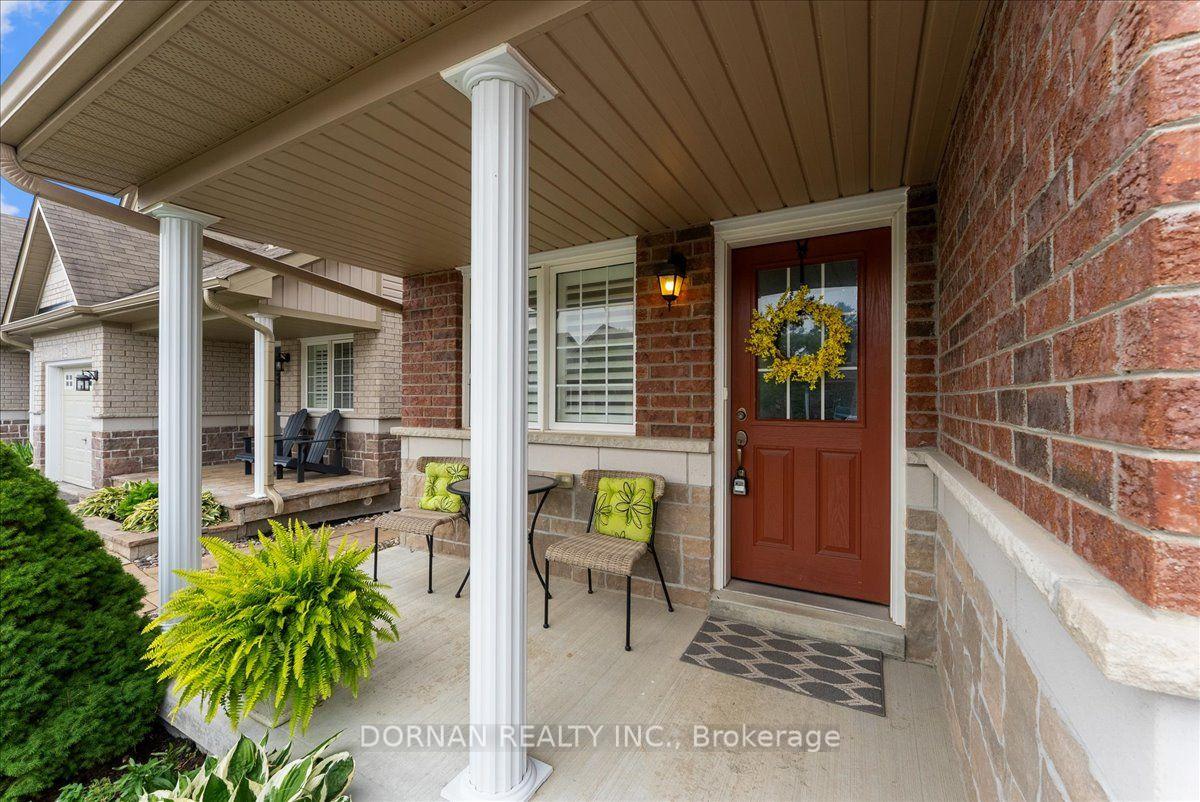 Photo 4 of 116 Mallory Street, Clarington, Courtice — HOMEH