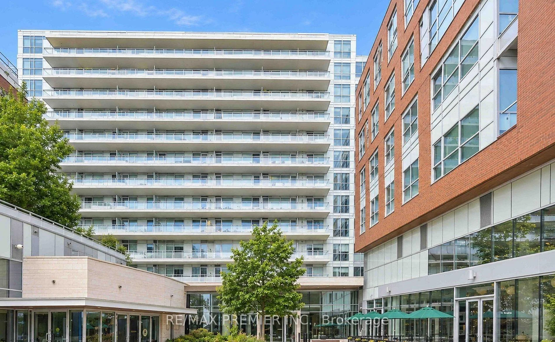 Photo 3 of Unit 416, 1830 Bloor Street W, Toronto, High Park North — HOMEH