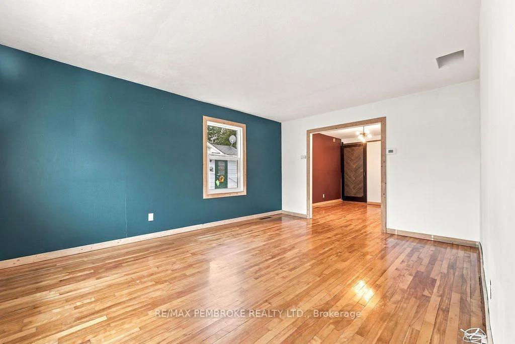 Photo 17 of 14 Summit Street, Deep River, Deep River — HOMEH