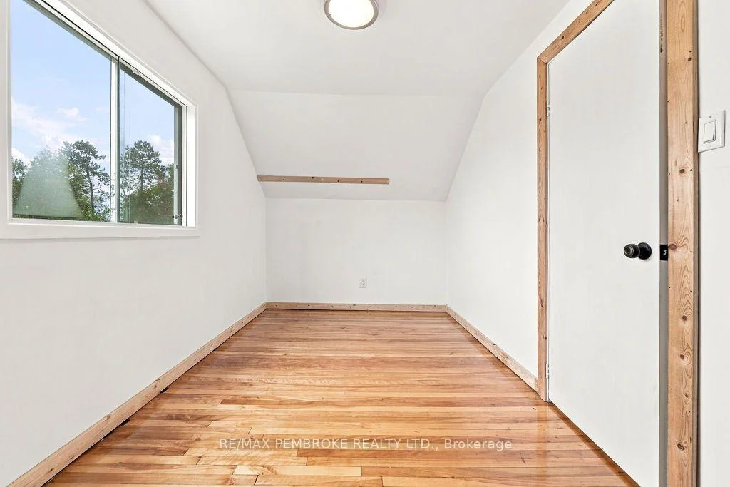 Photo 63 of 14 Summit Street, Deep River, Deep River — HOMEH
