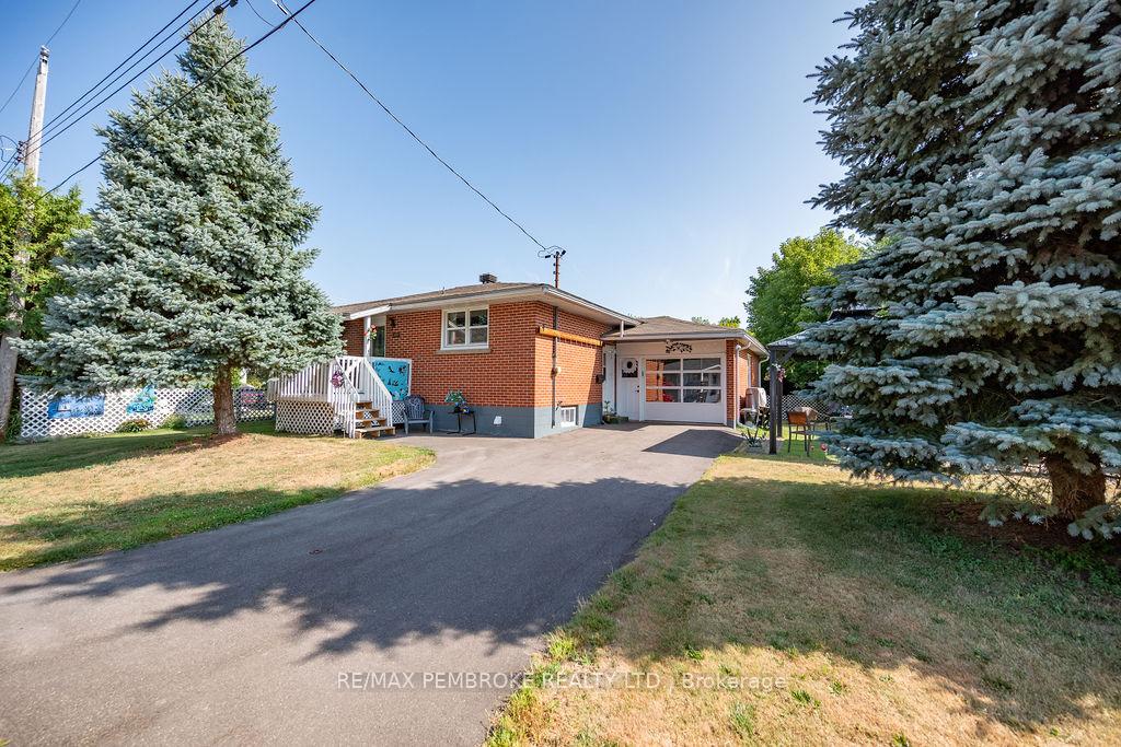 Photo 5 of 335 Willard Street, Pembroke, Pembroke — HOMEH