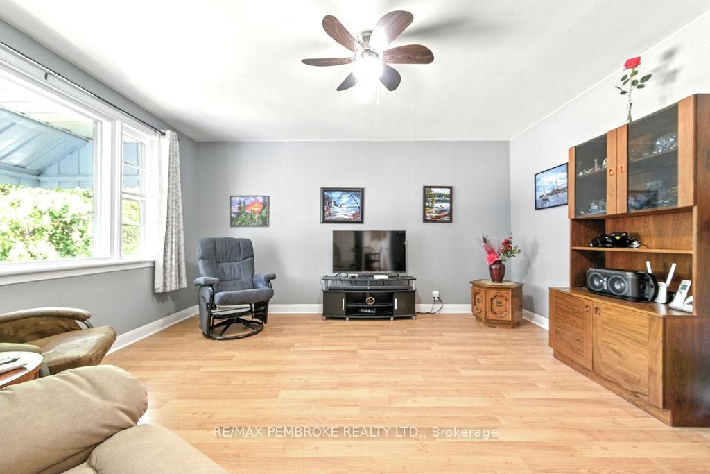 Photo 16 of 335 Willard Street, Pembroke, Pembroke — HOMEH