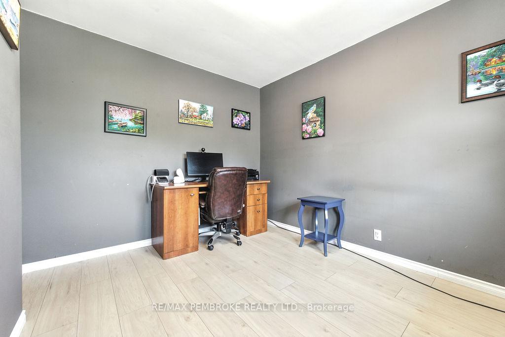 Photo 20 of 335 Willard Street, Pembroke, Pembroke — HOMEH