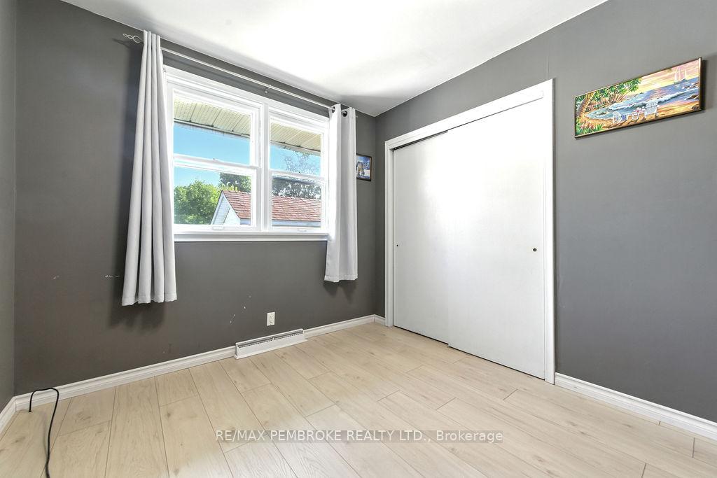 Photo 22 of 335 Willard Street, Pembroke, Pembroke — HOMEH