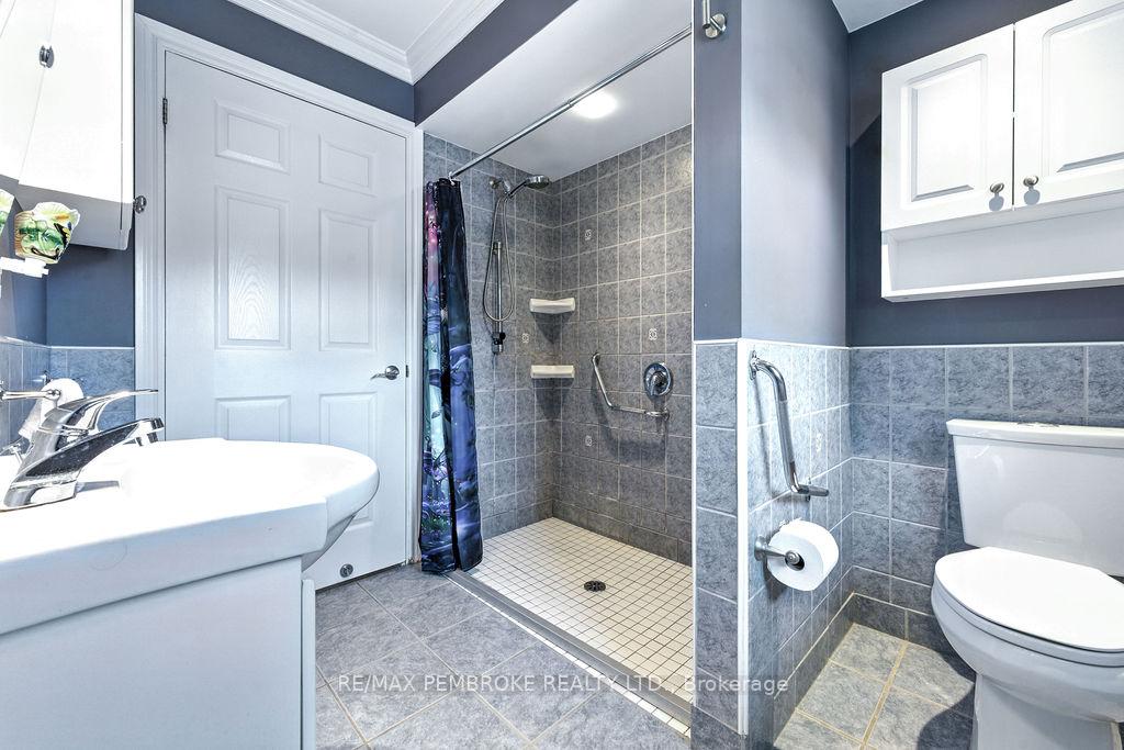 Photo 24 of 335 Willard Street, Pembroke, Pembroke — HOMEH