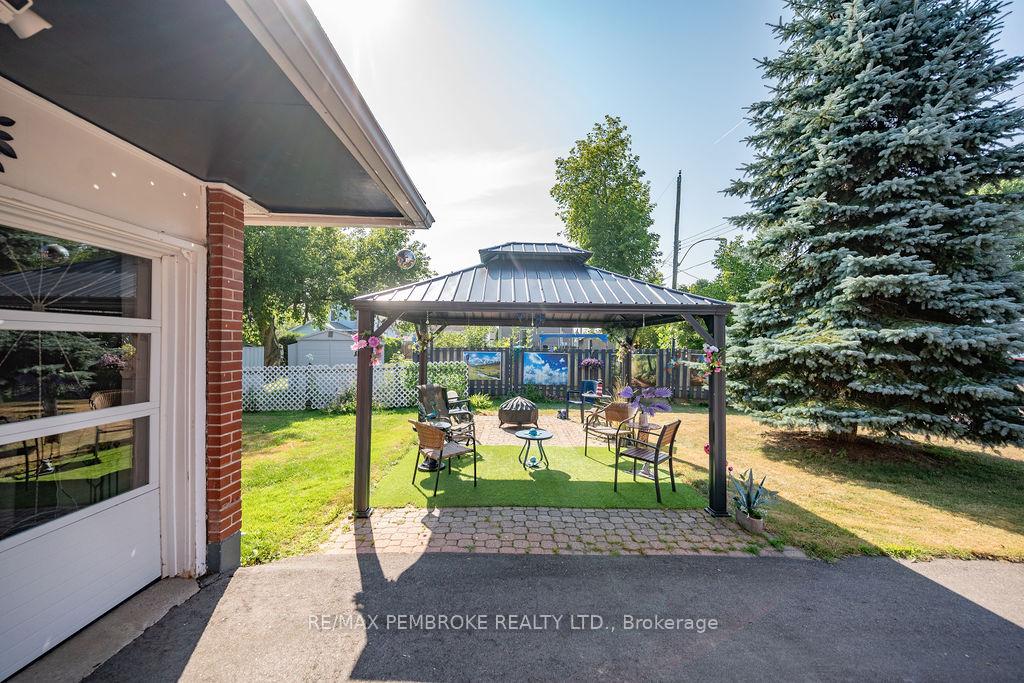 Photo 37 of 335 Willard Street, Pembroke, Pembroke — HOMEH