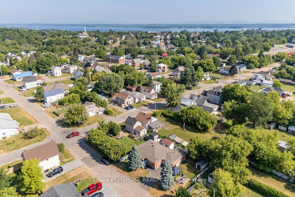 Photo 43 of 335 Willard Street, Pembroke, Pembroke — HOMEH