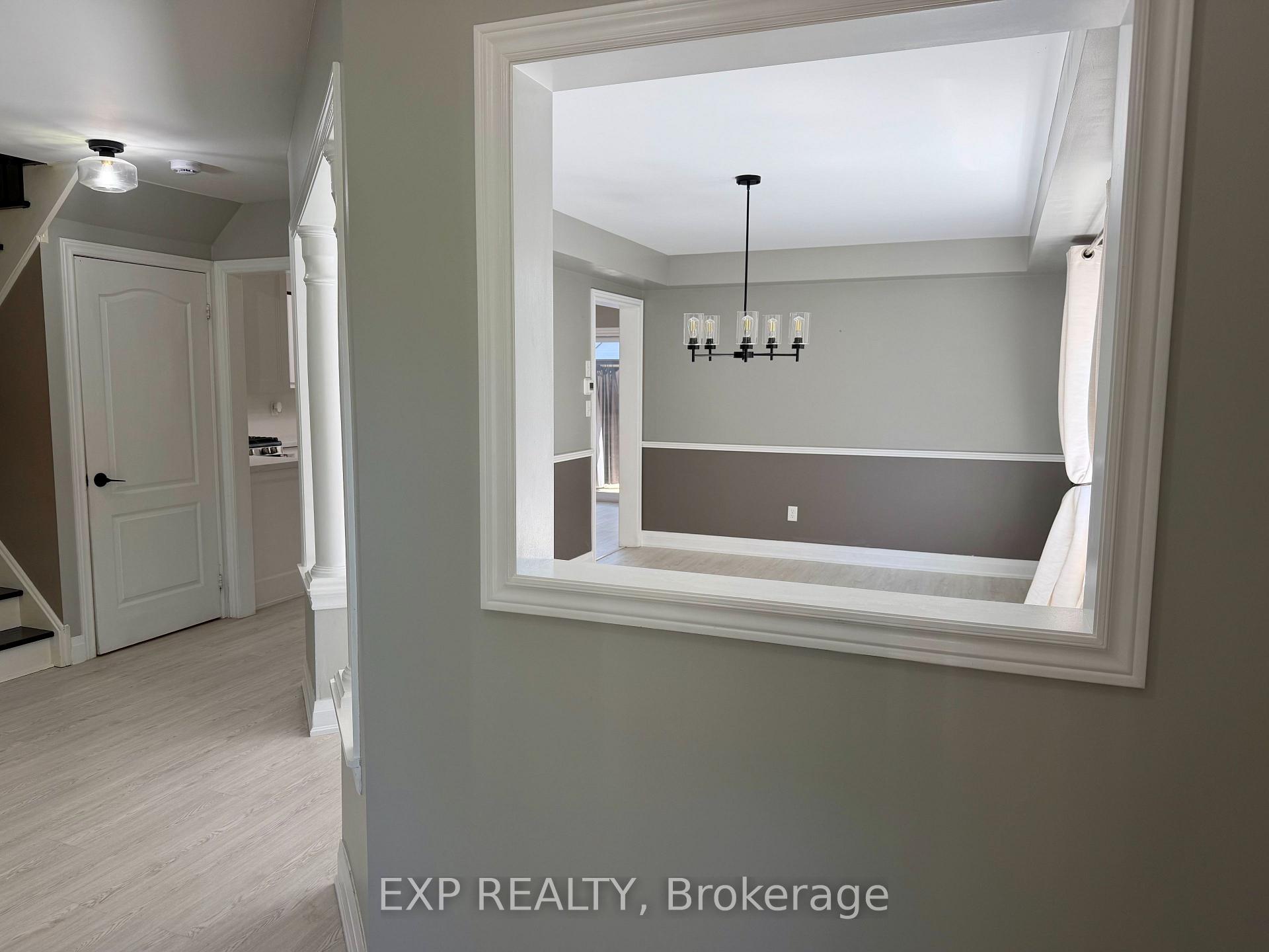 Photo 3 of 57 Humbershed Crescent, Caledon, Bolton West — HOMEH