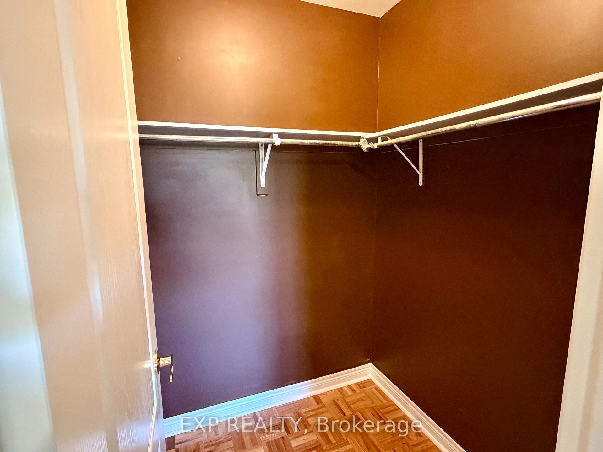 Photo 22 of 57 Humbershed Crescent, Caledon, Bolton West — HOMEH