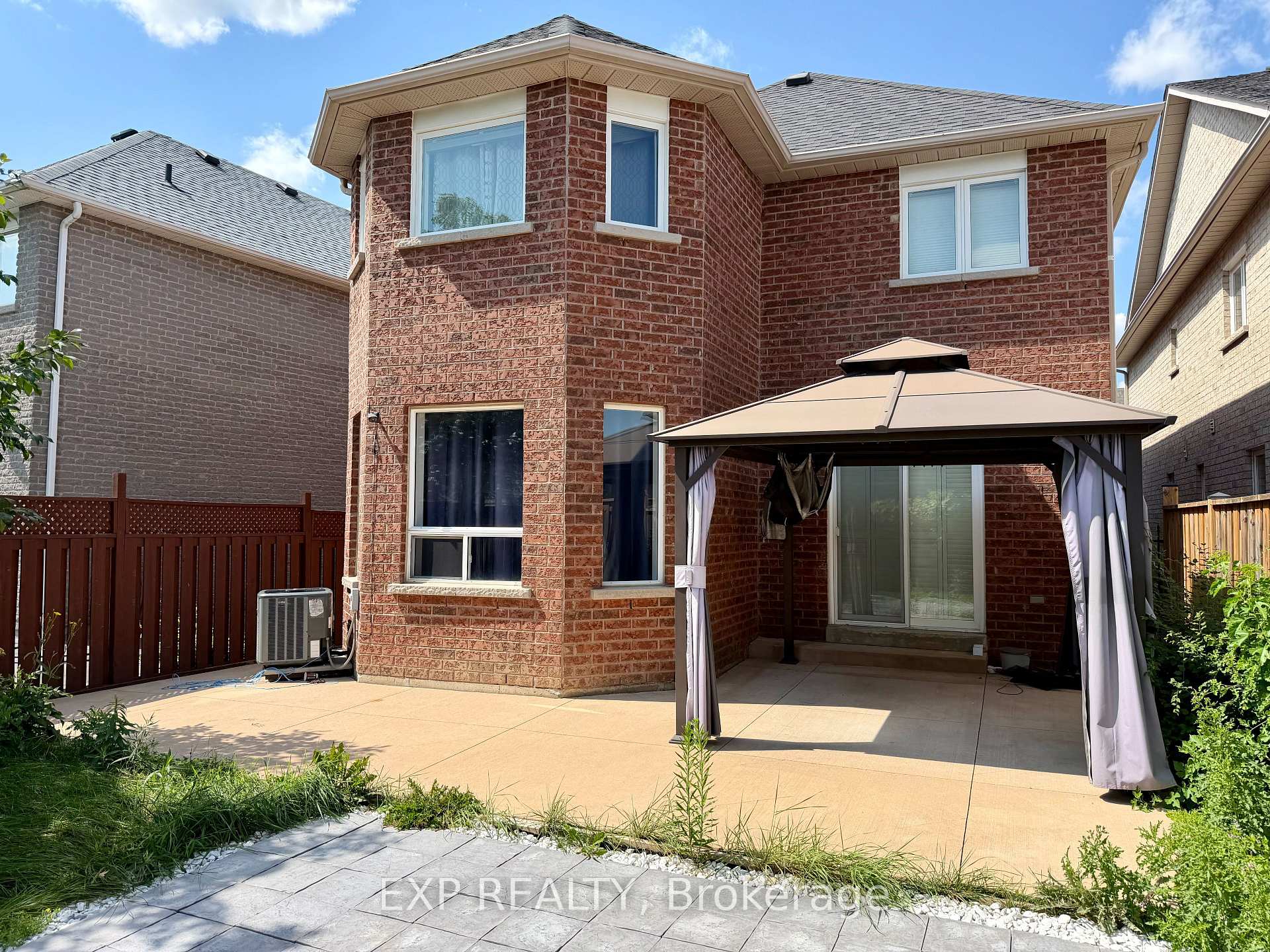 Photo 30 of 57 Humbershed Crescent, Caledon, Bolton West — HOMEH