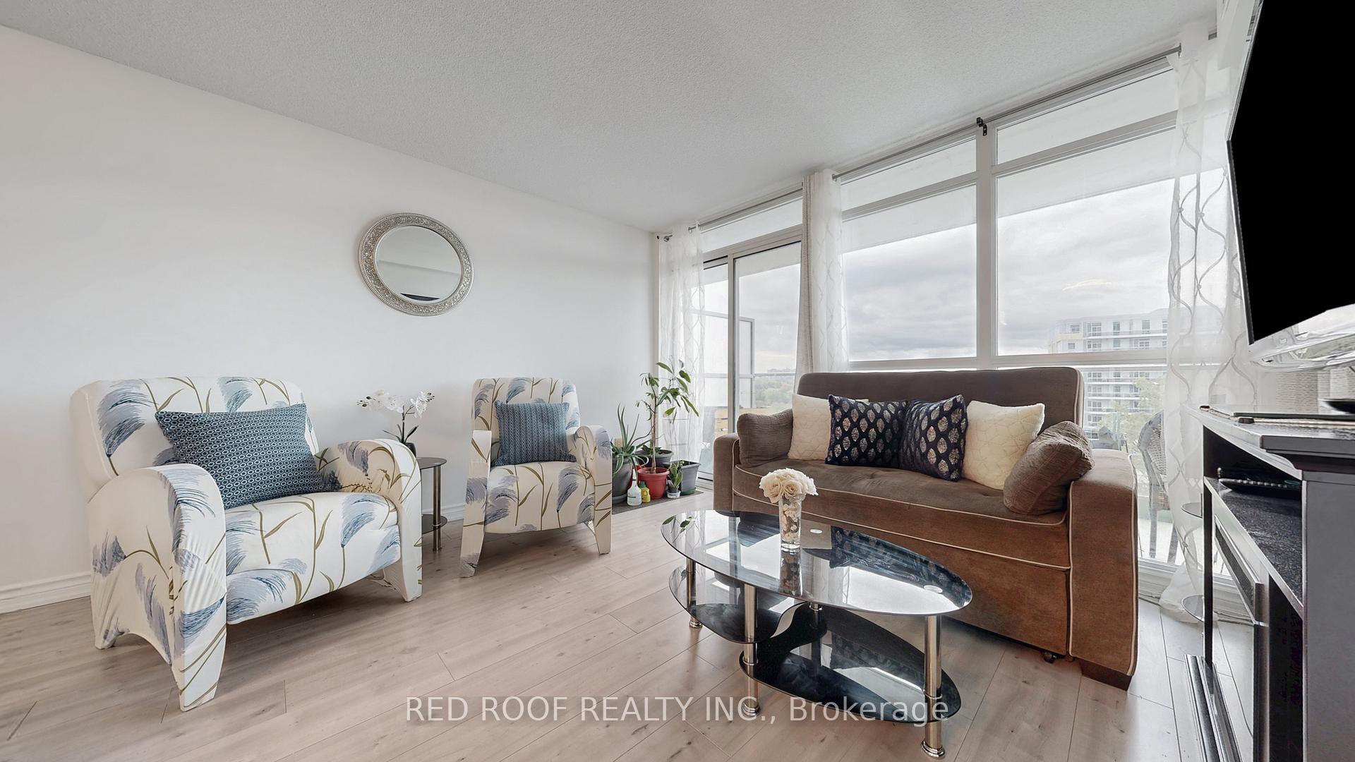 Photo 3 of Unit 711, 33 Singer Court, North York, Bayview Village — HOMEH