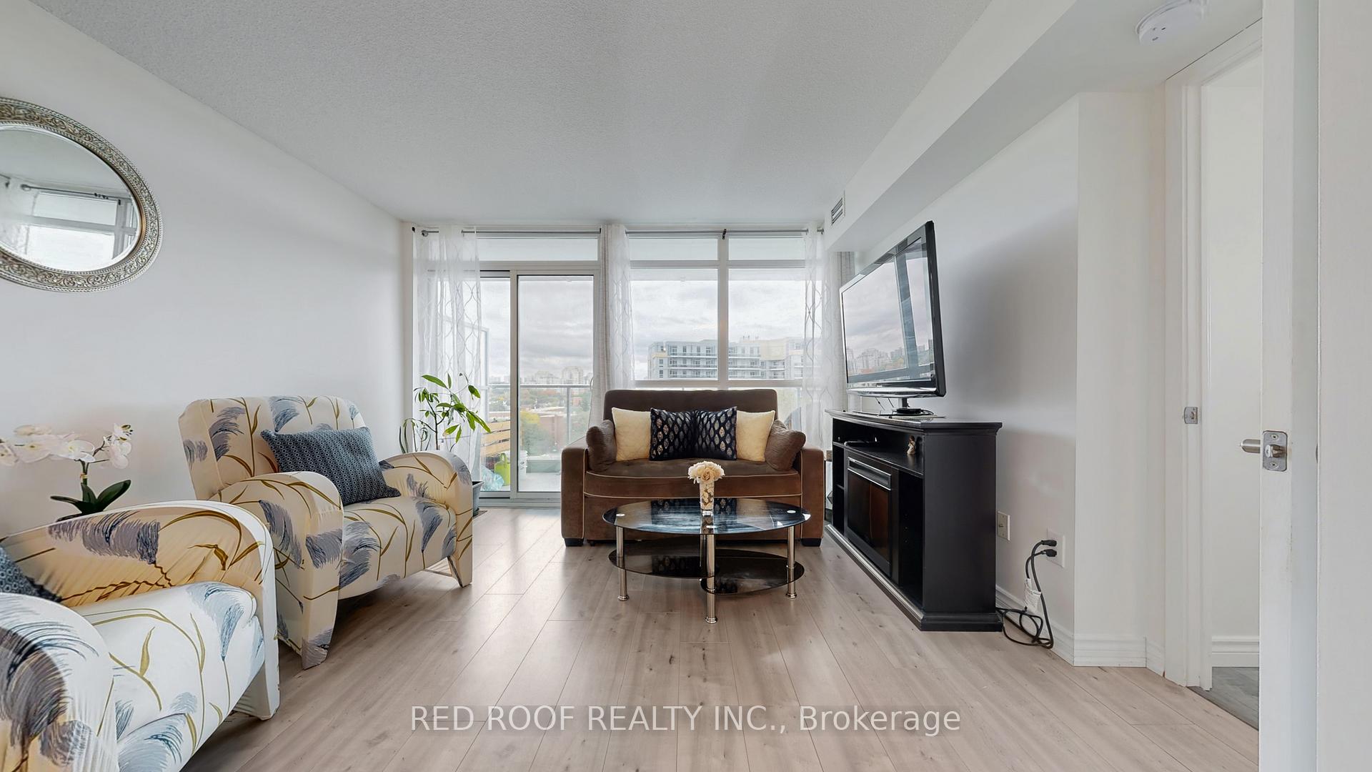 Photo 4 of Unit 711, 33 Singer Court, North York, Bayview Village — HOMEH