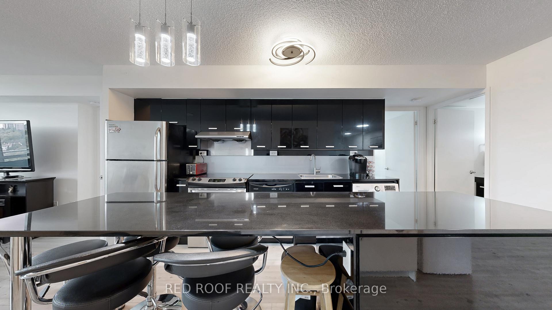 Photo 5 of Unit 711, 33 Singer Court, North York, Bayview Village — HOMEH