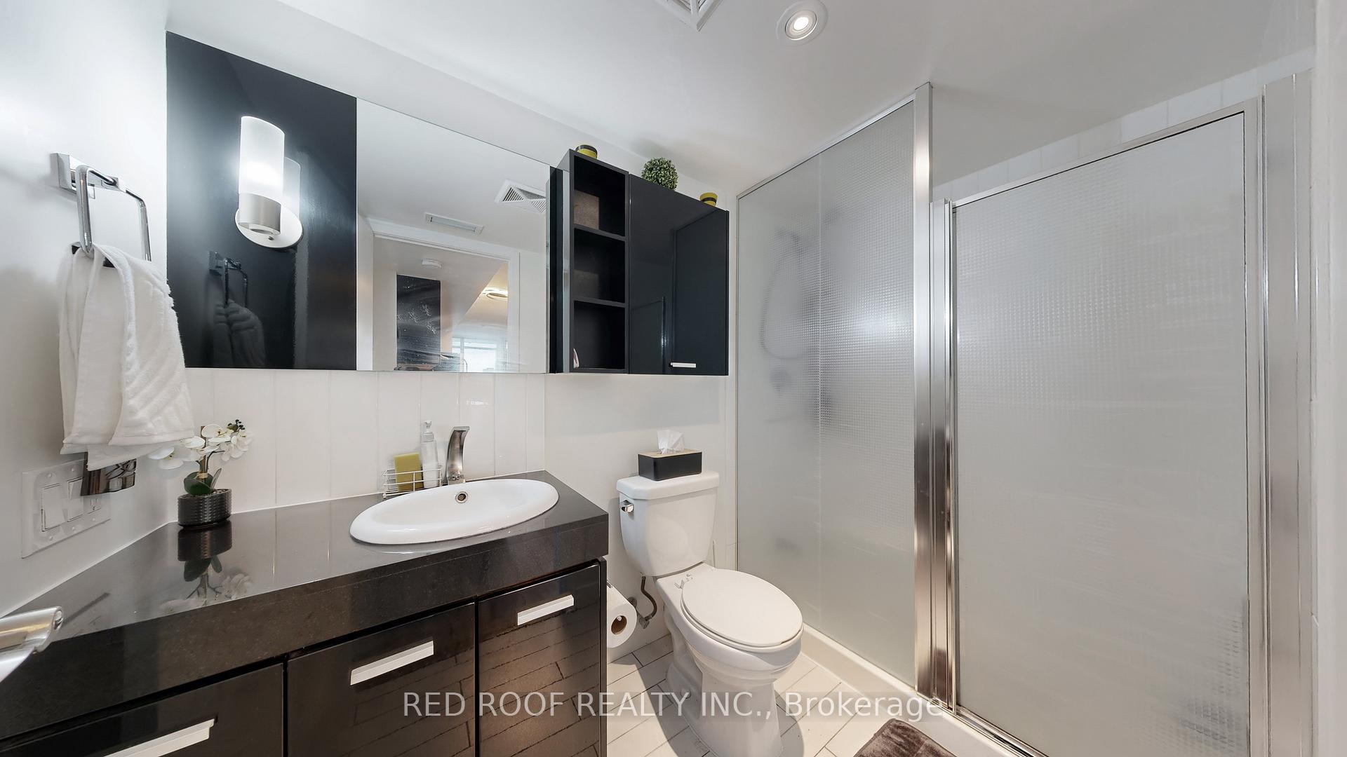 Photo 11 of Unit 711, 33 Singer Court, North York, Bayview Village — HOMEH