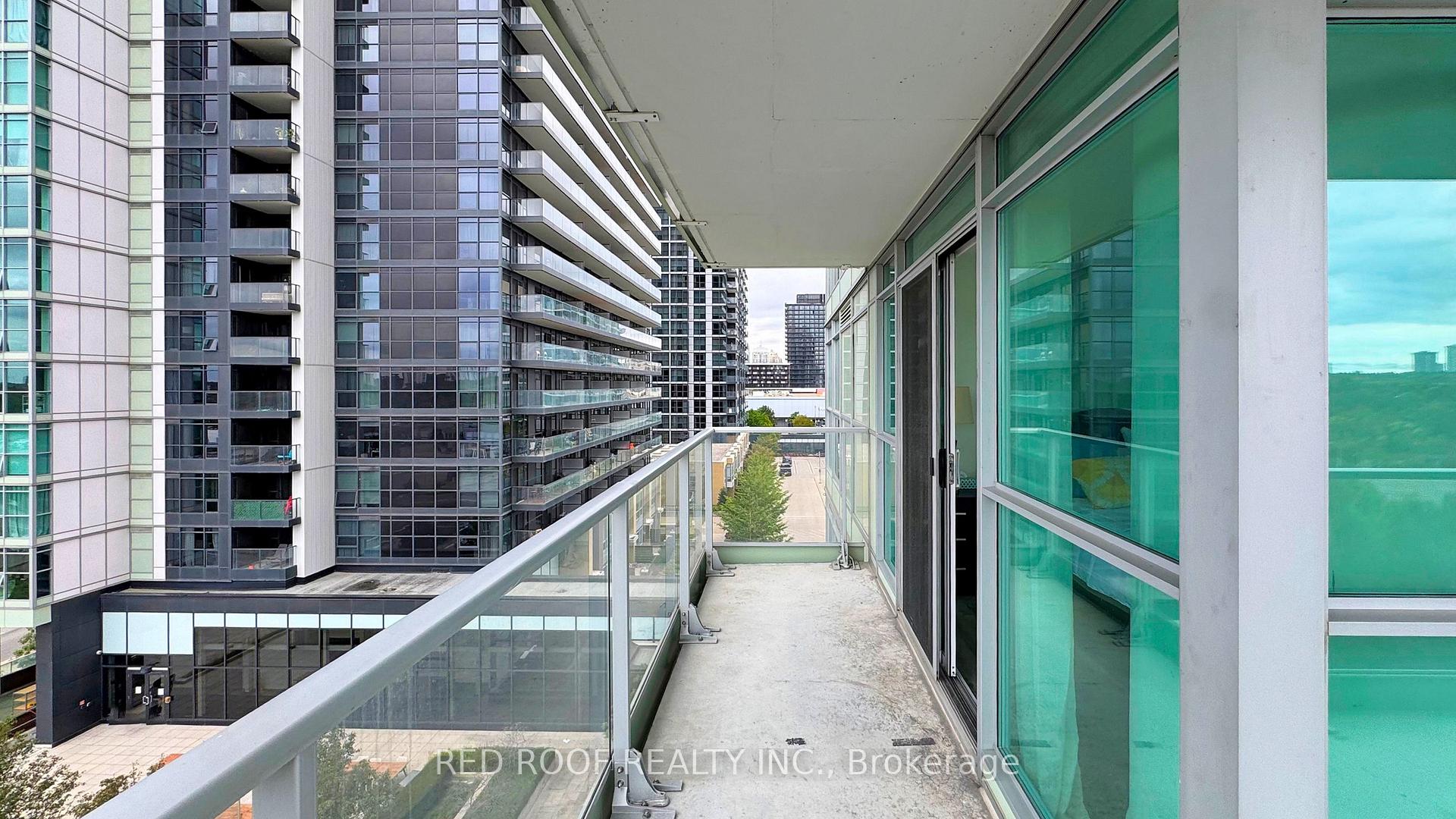 Photo 14 of Unit 711, 33 Singer Court, North York, Bayview Village — HOMEH