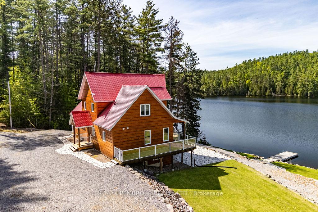 Photo 5 of 208 Red Fox Trail, Head, Clara and Maria, Head Twp — HOMEH