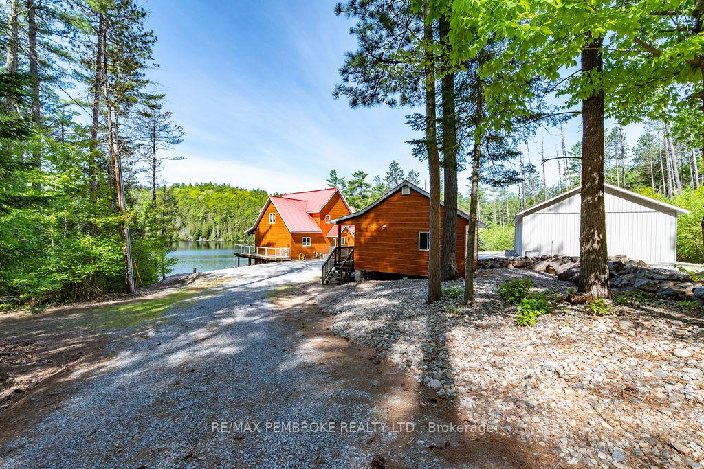 Photo 7 of 208 Red Fox Trail, Head, Clara and Maria, Head Twp — HOMEH