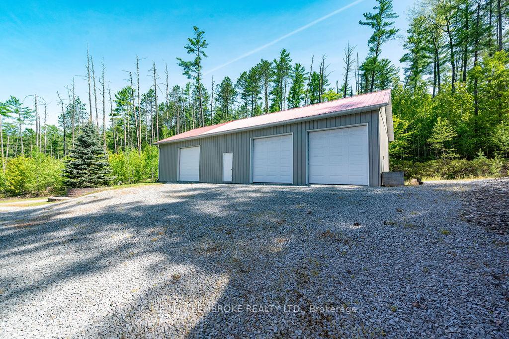 Photo 8 of 208 Red Fox Trail, Head, Clara and Maria, Head Twp — HOMEH