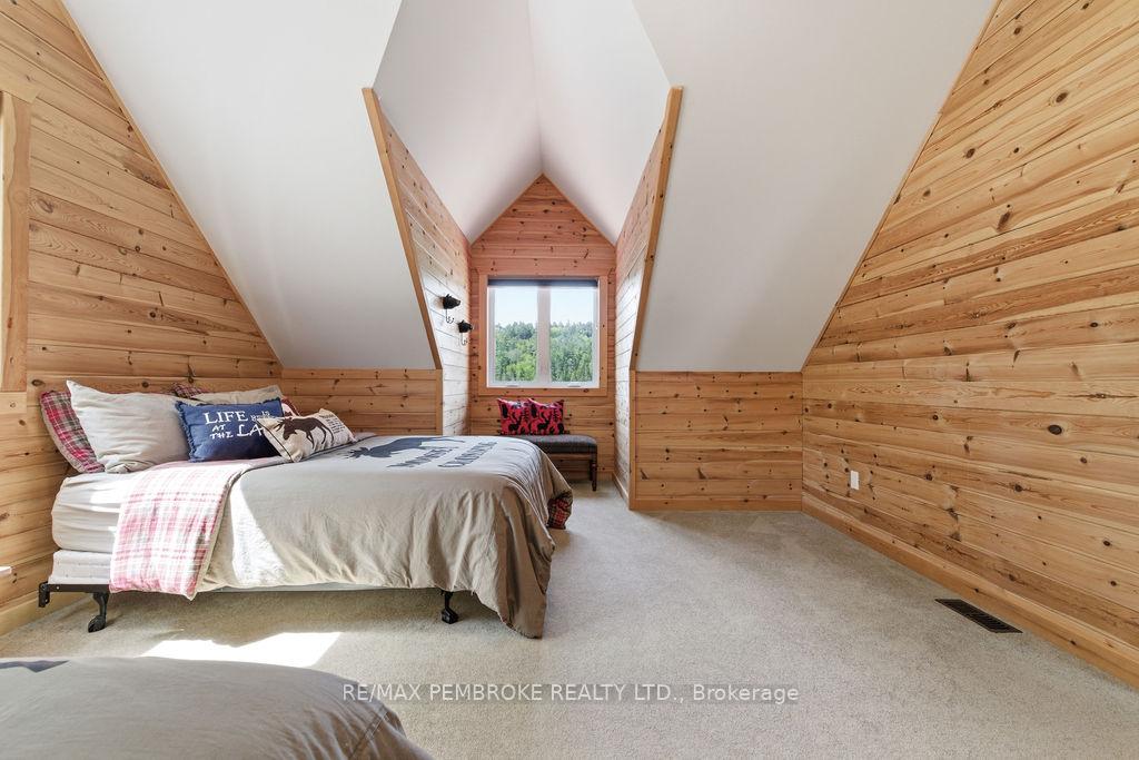 Photo 29 of 208 Red Fox Trail, Head, Clara and Maria, Head Twp — HOMEH
