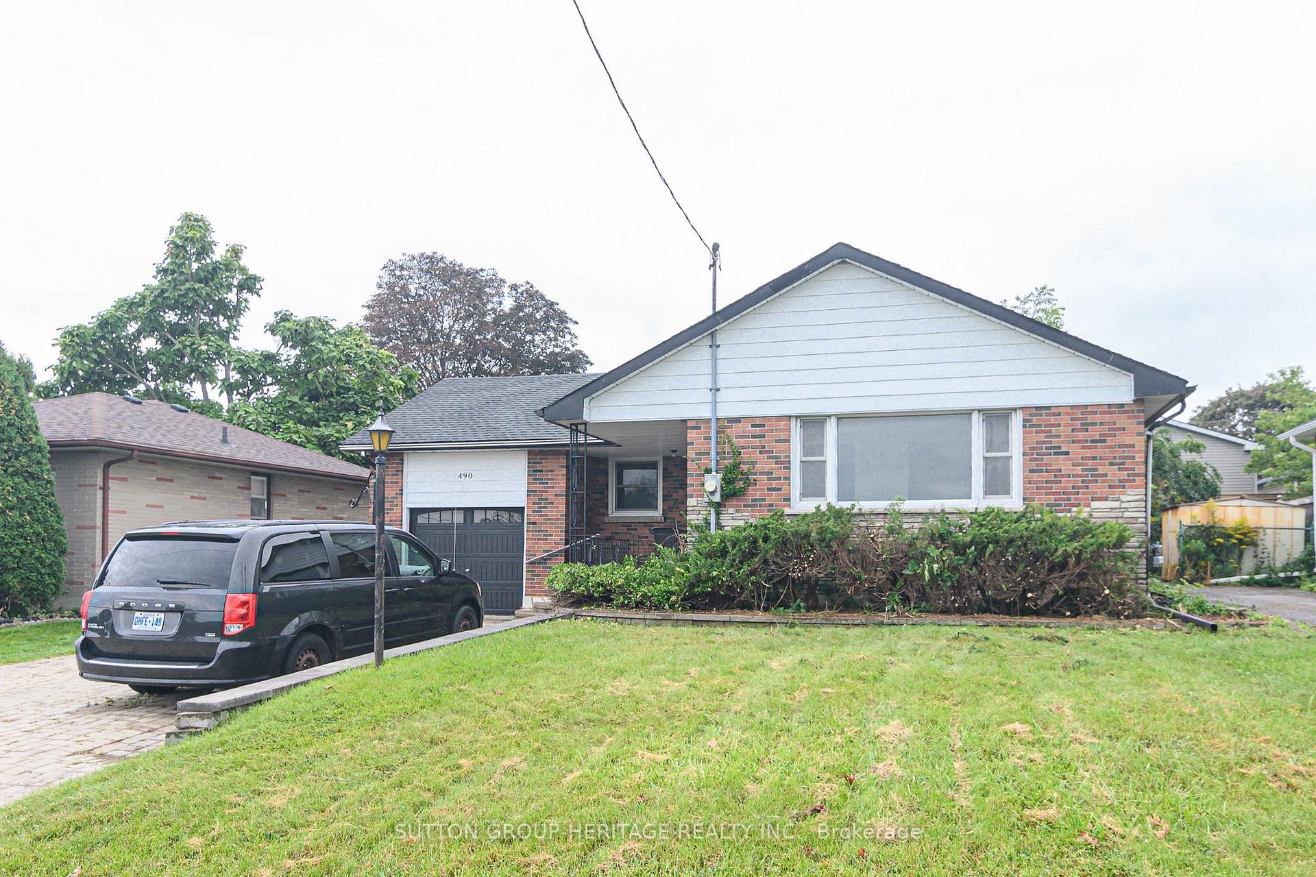 Photo 3 of 490 Milton Street, Oshawa, Donevan — HOMEH
