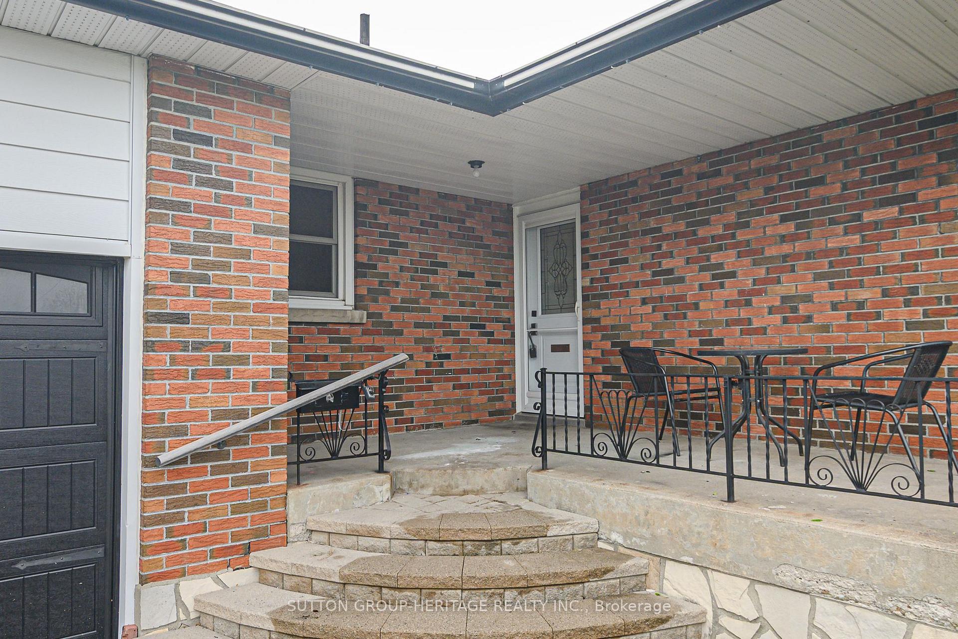 Photo 5 of 490 Milton Street, Oshawa, Donevan — HOMEH