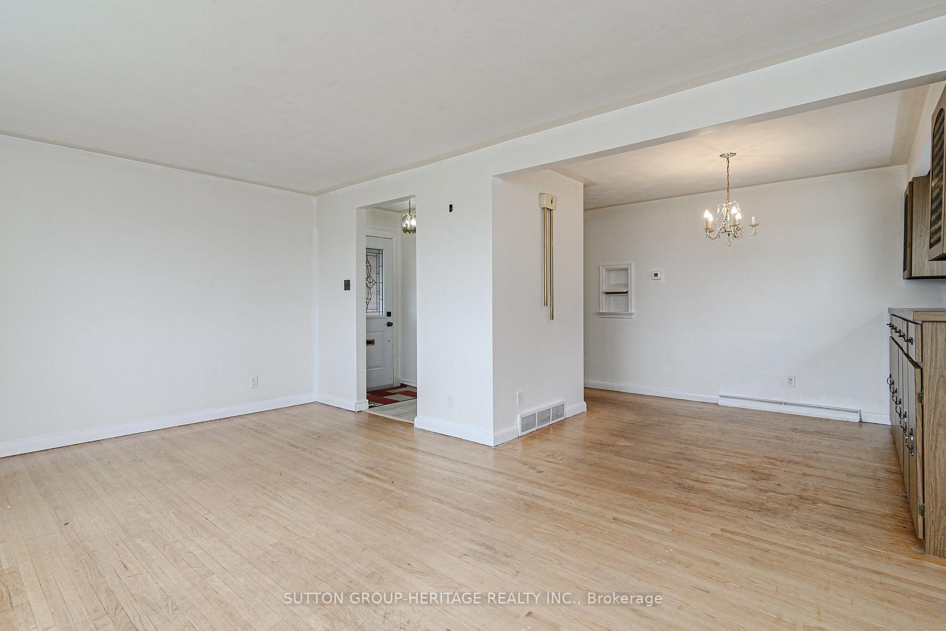 Photo 10 of 490 Milton Street, Oshawa, Donevan — HOMEH