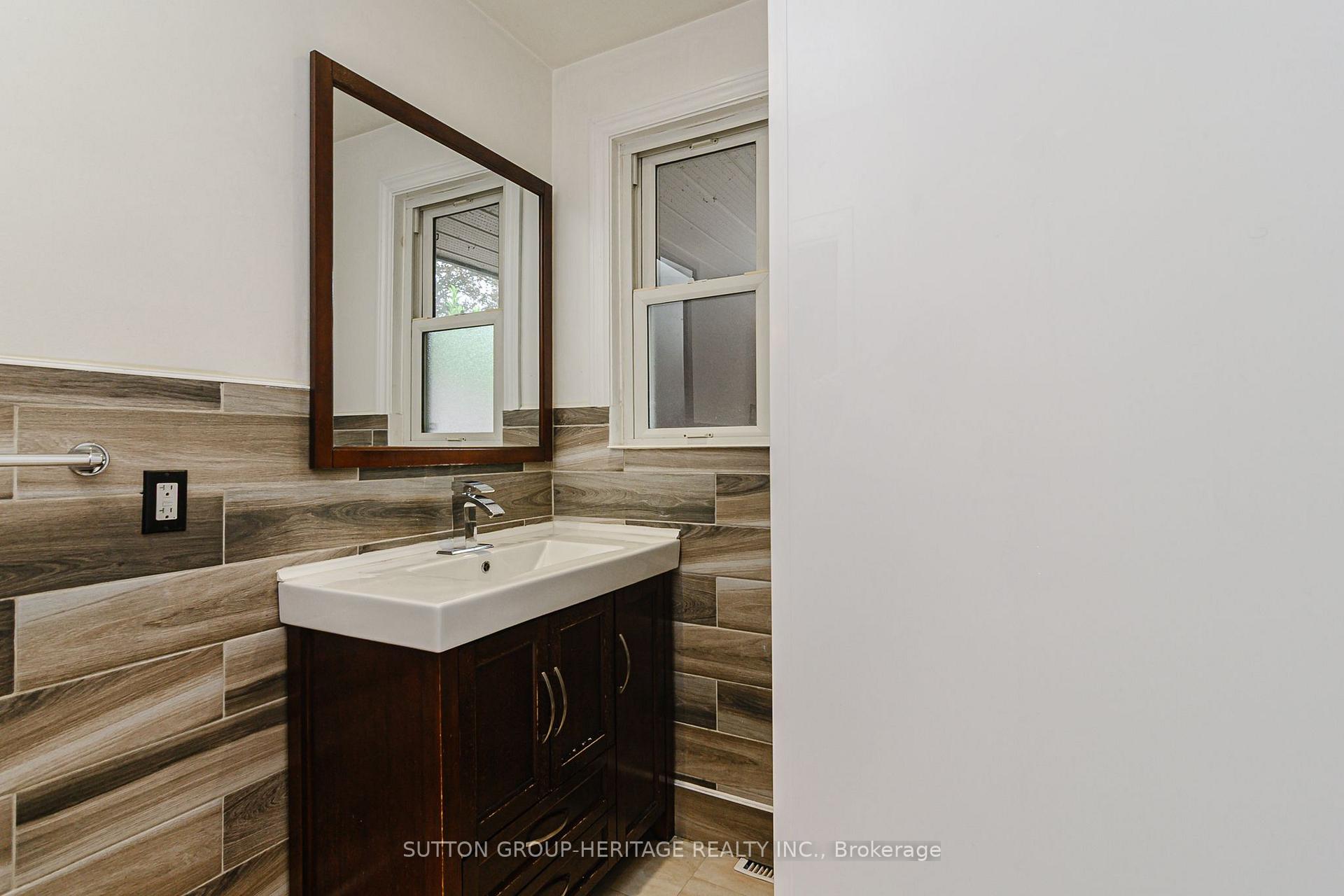 Photo 25 of 490 Milton Street, Oshawa, Donevan — HOMEH