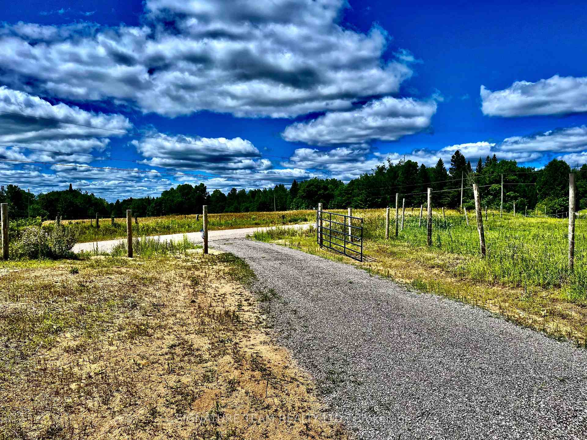 Photo 2 of 174 Budd Road, Bonnechere Valley, Eganville/Bonnechere Twp — HOMEH