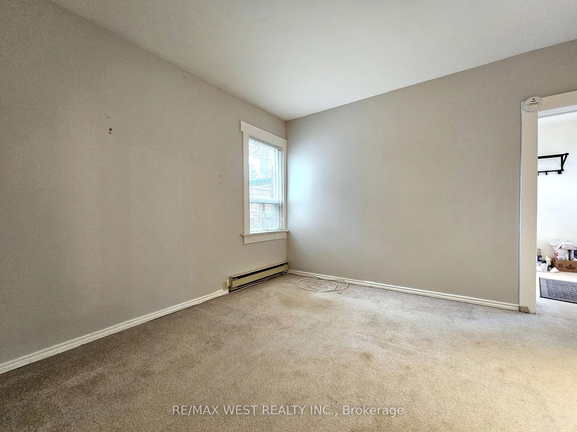 Photo 20 of Unit Main, 10 Oriole Gardens, Toronto, Yonge-St. Clair — HOMEH