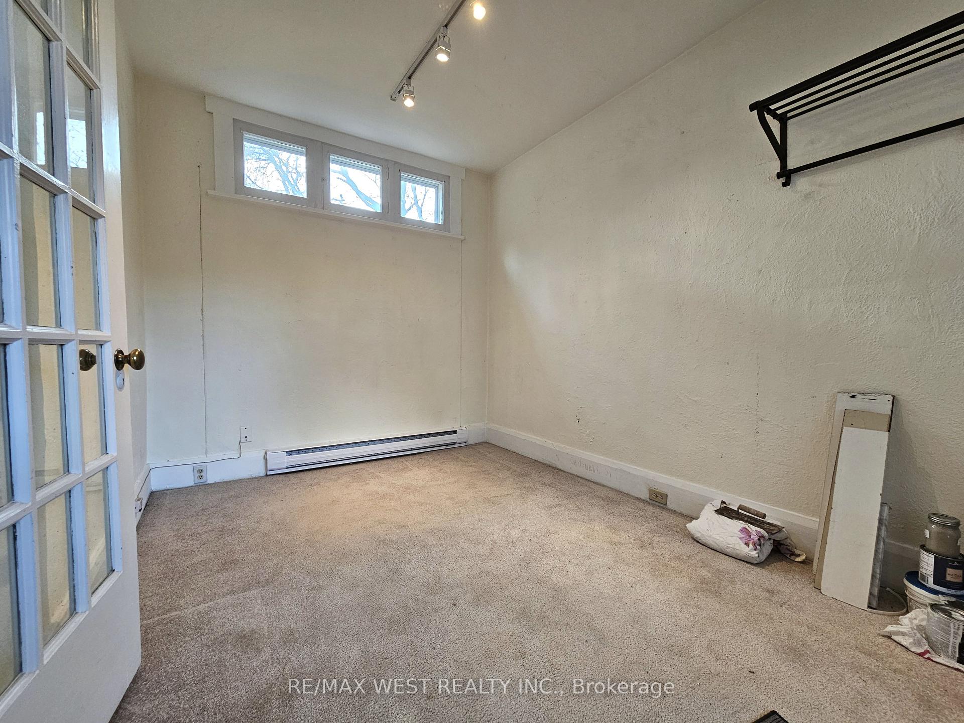 Photo 23 of Unit Main, 10 Oriole Gardens, Toronto, Yonge-St. Clair — HOMEH