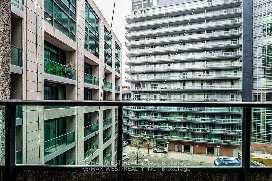 Photo 1 of Unit 634, 600 Fleet Street, Toronto, Niagara — HOMEH