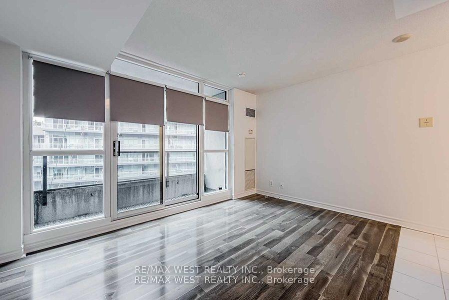 Photo 9 of Unit 634, 600 Fleet Street, Toronto, Niagara — HOMEH