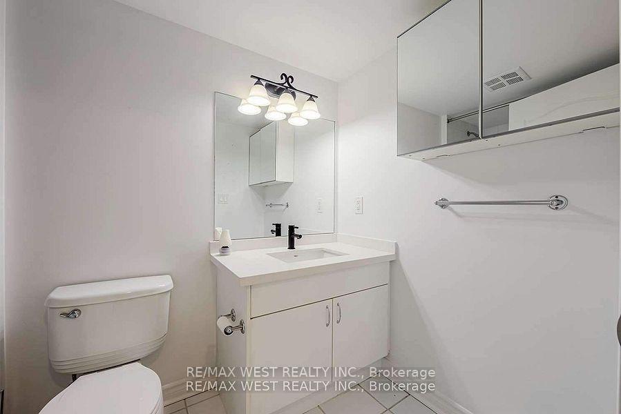Photo 14 of Unit 634, 600 Fleet Street, Toronto, Niagara — HOMEH