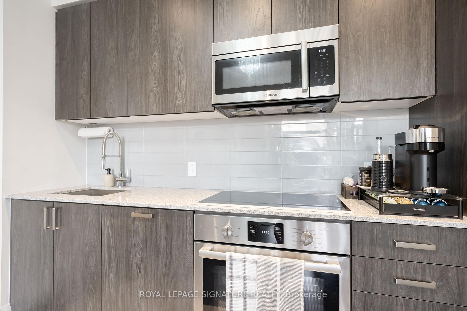 Photo 5 of Unit 621, 293 The Kingsway, Etobicoke, Edenbridge-Humber Valley — HOMEH
