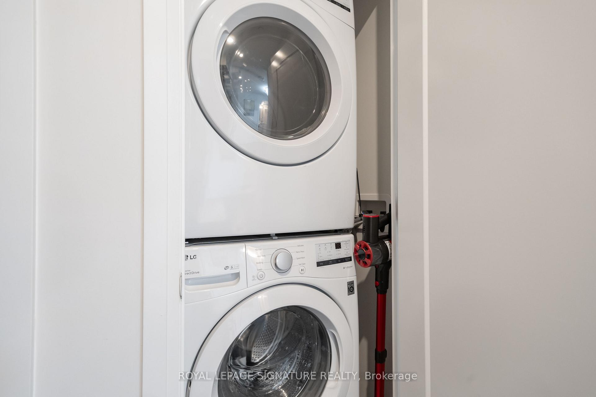 Photo 9 of Unit 621, 293 The Kingsway, Etobicoke, Edenbridge-Humber Valley — HOMEH