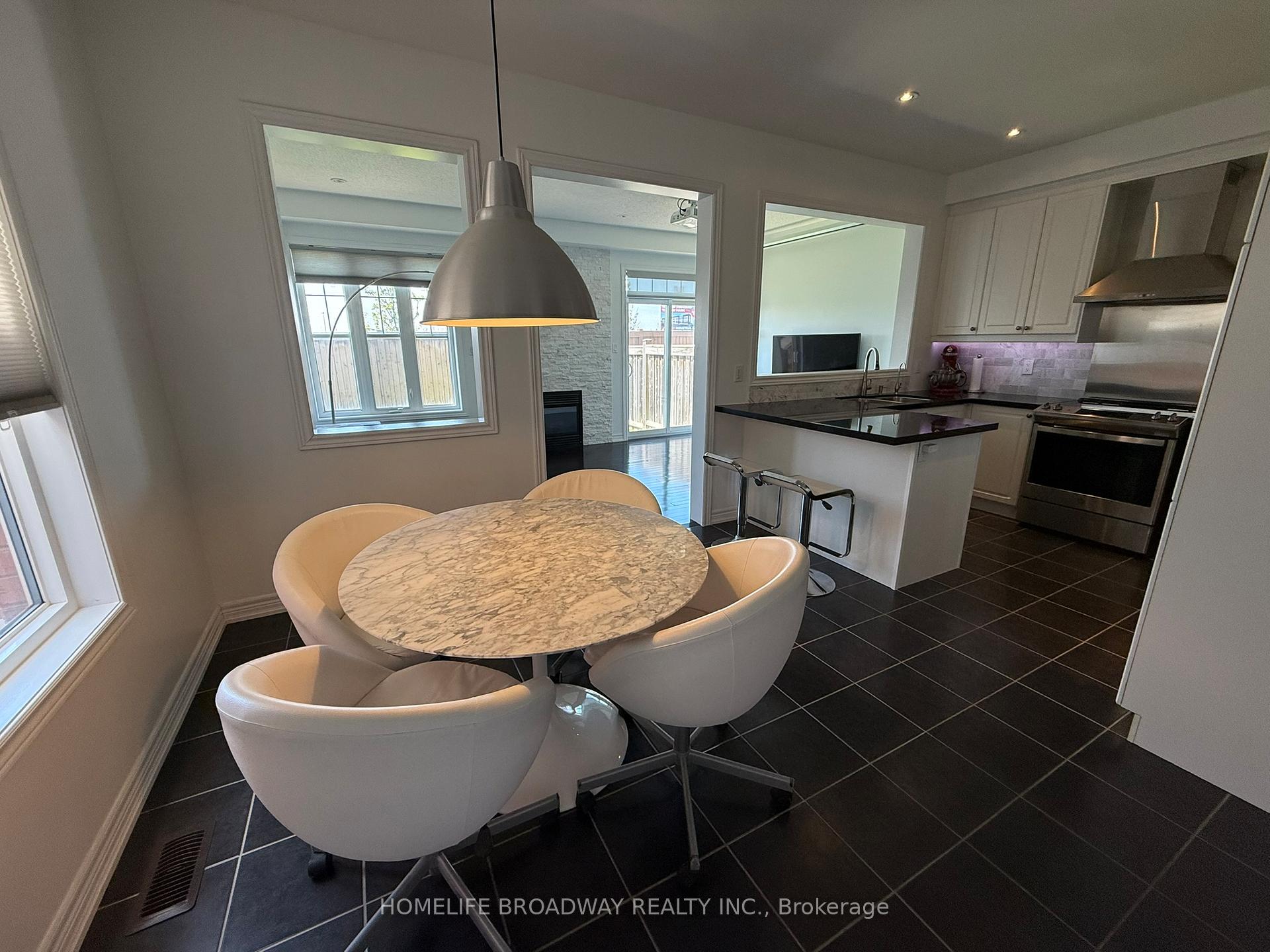 Photo 2 of 49 Staglin Court, Markham, Cathedraltown — HOMEH