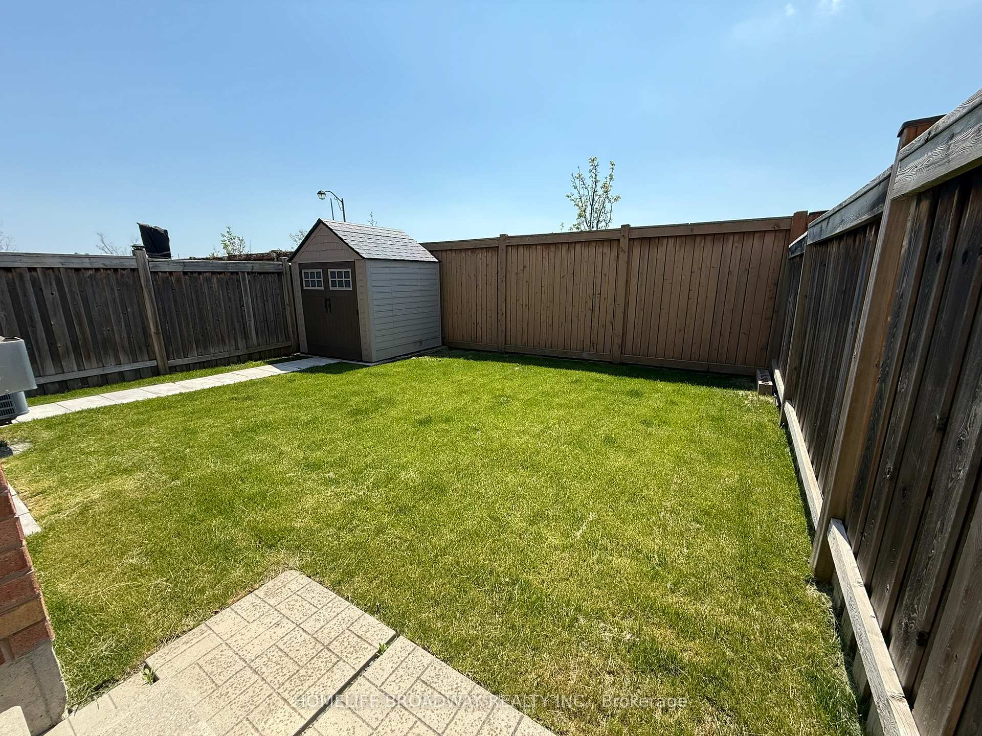 Photo 10 of 49 Staglin Court, Markham, Cathedraltown — HOMEH