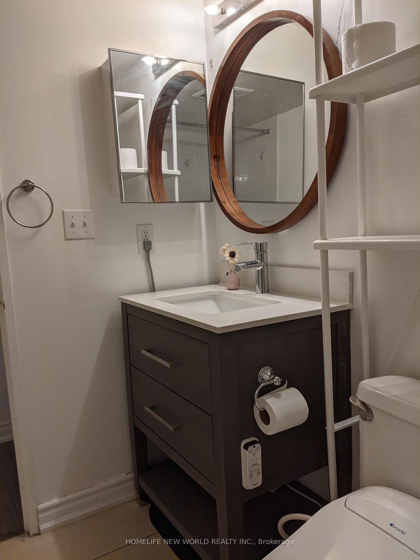 Photo 7 of Unit 603, 23 Hollywood Avenue, North York, Willowdale East — HOMEH